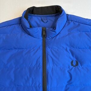 Fred Perry Men’s Puffer Jacket Blue Size Large